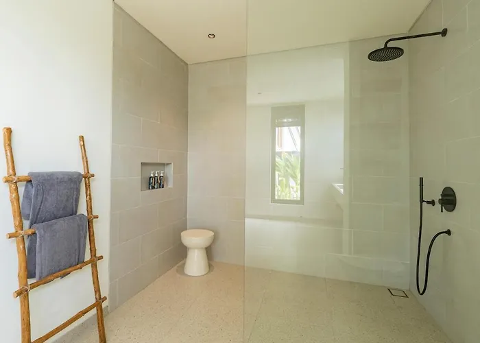 Exclusive 3br Modern In A Gated *