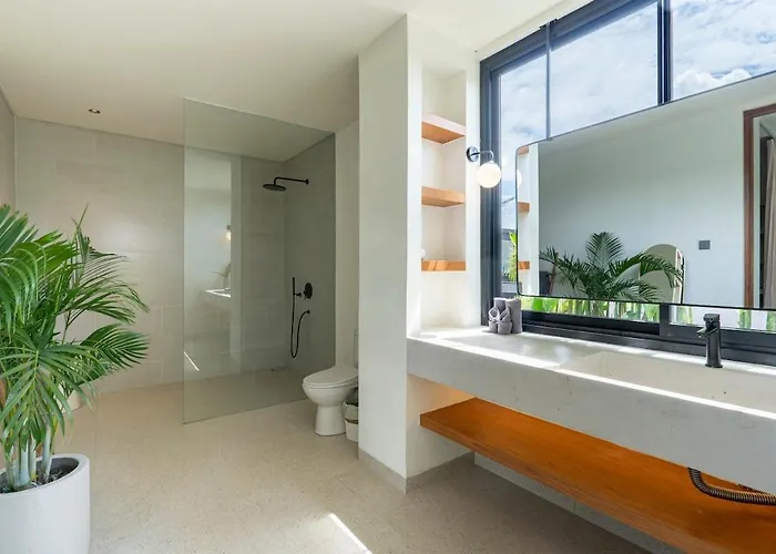 Villa Exclusive 3br Modern In A Gated Canggu